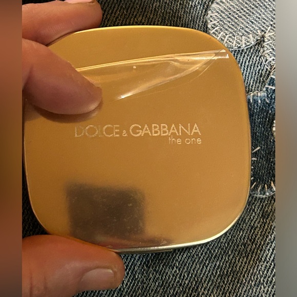 Dolce &Gabanna travel size Mirror Compact with it original pouch - Picture 7 of 10